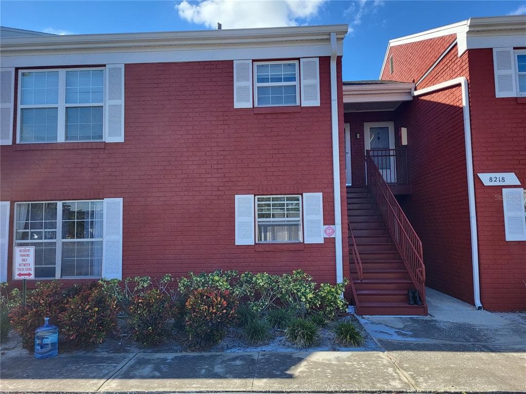 8218 11TH STREET N UNIT C ST PETERSBURG, FL 33702