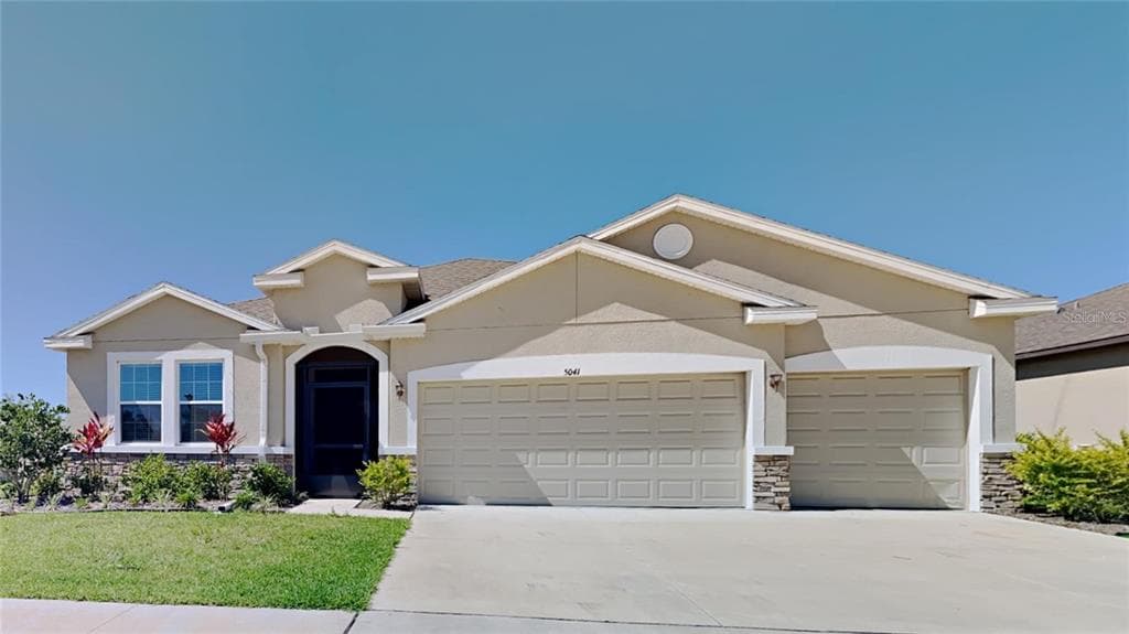 5041 JAGGED CLOUD DRIVE WIMAUMA, FL 33598