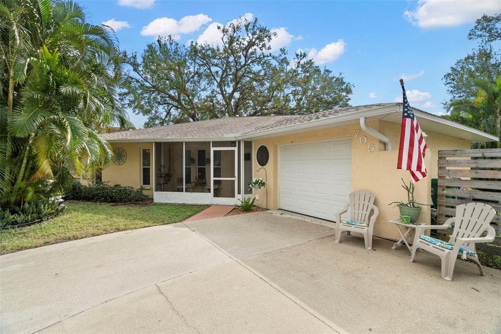 705 13TH AVENUE CIR W PALMETTO, FL 34221