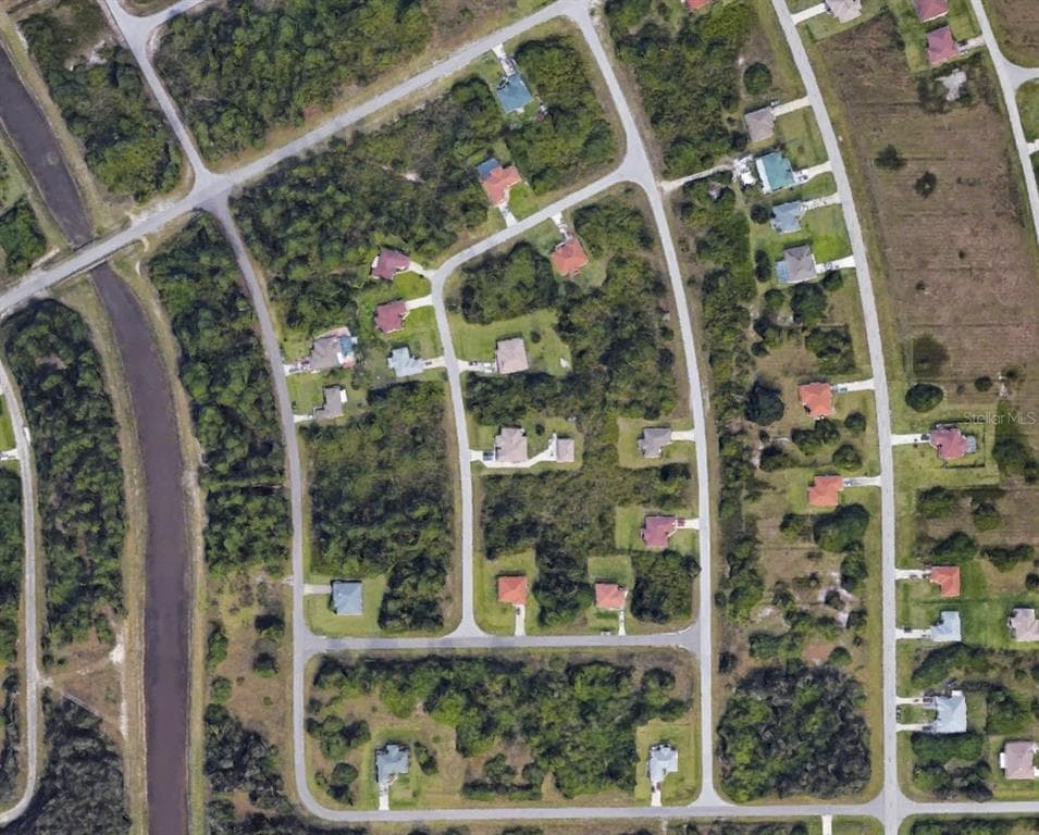 416 PALMYRA AVENUE LEHIGH ACRES, FL 33974