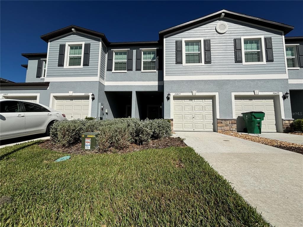 36425 CAMPFIRE TERRACE ZEPHYRHILLS, FL 33541