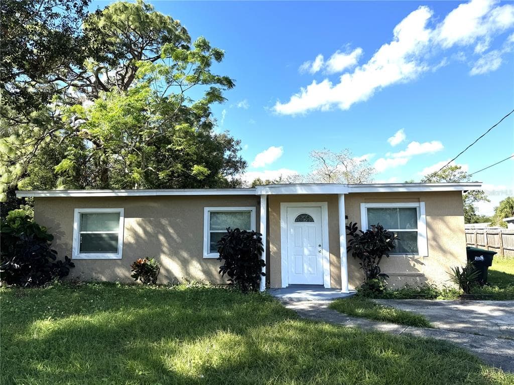 908 CANNES PLACE ORLANDO, FL 32808