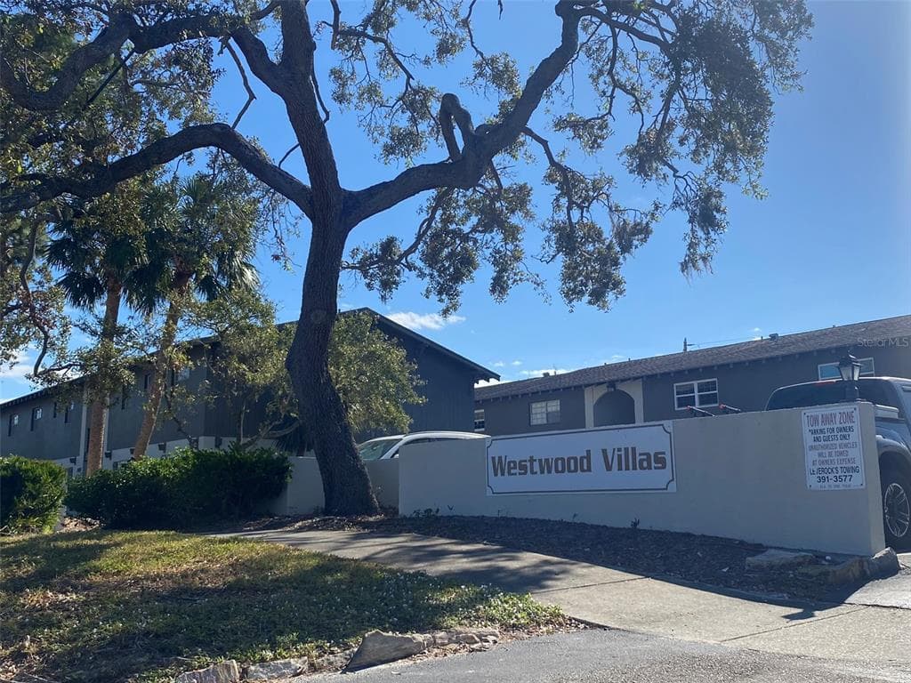 6018 1ST AVENUE S UNIT 2 ST PETERSBURG, FL 33707