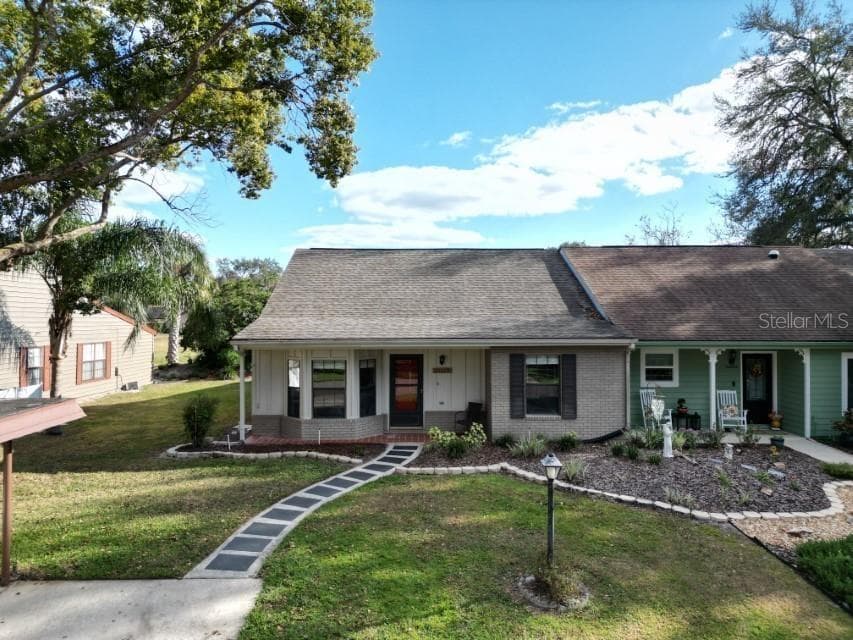 35062 WHISPERING OAKS BOULEVARD RIDGE MANOR, FL 33523
