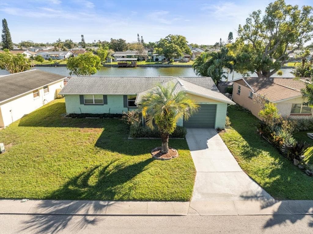 3930 SUNRAY DRIVE HOLIDAY, FL 34691