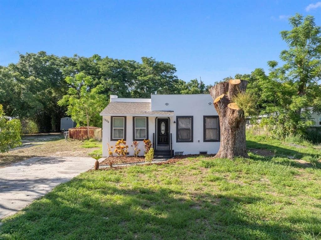 1306 MOSS AVENUE HAINES CITY, FL 33844