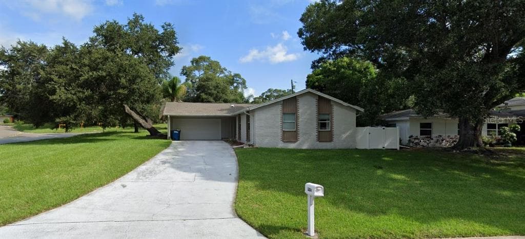 1231 S HERCULES AVENUE CLEARWATER, FL 33764