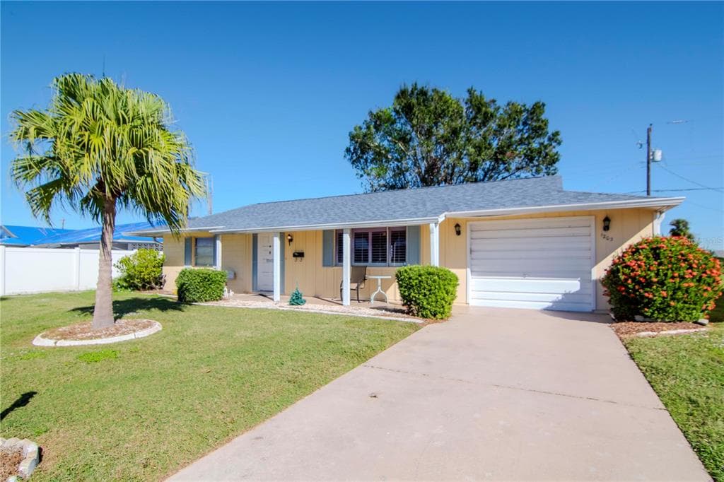 1203 HACIENDA DRIVE SUN CITY CENTER, FL 33573