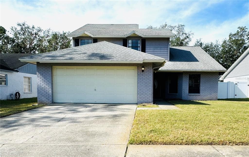 8814 HAMPDEN DRIVE TAMPA, FL 33626