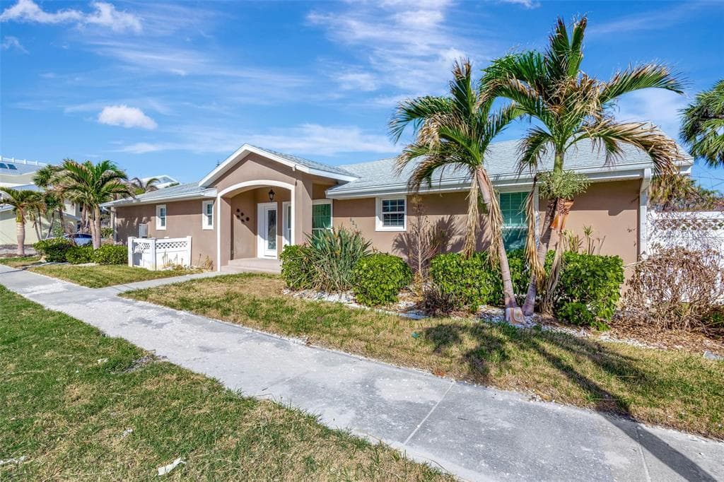 921 ELDORADO AVENUE CLEARWATER BEACH, FL 33767
