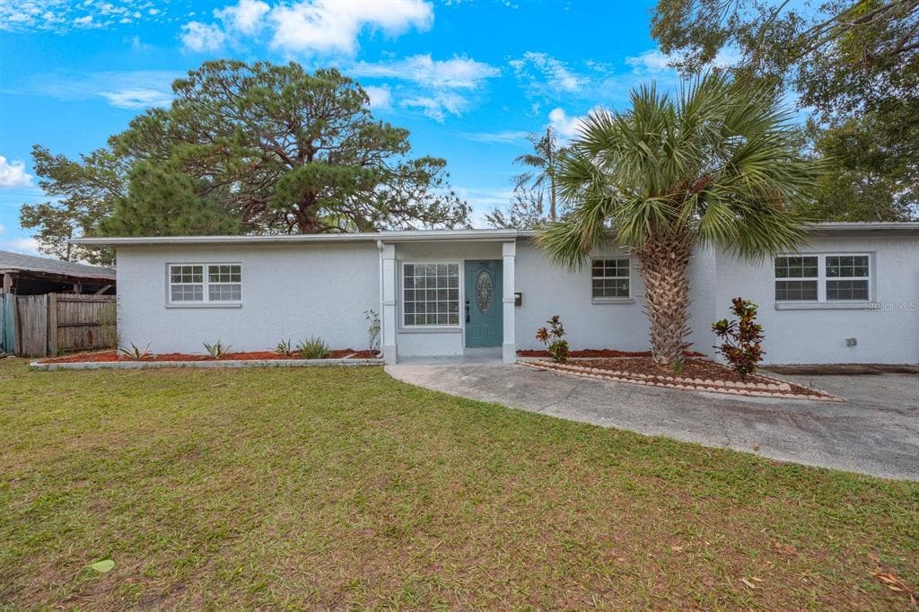 7408 DR MARTIN LUTHER KING JR STREET N ST PETERSBURG, FL 33702