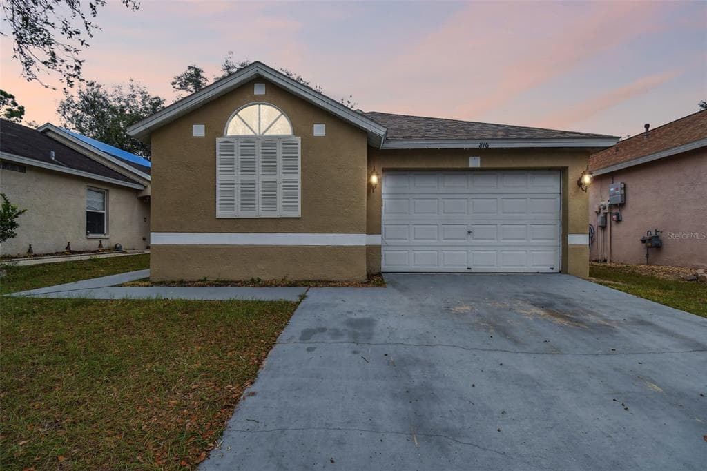 816 CAPE COD CIRCLE VALRICO, FL 33594