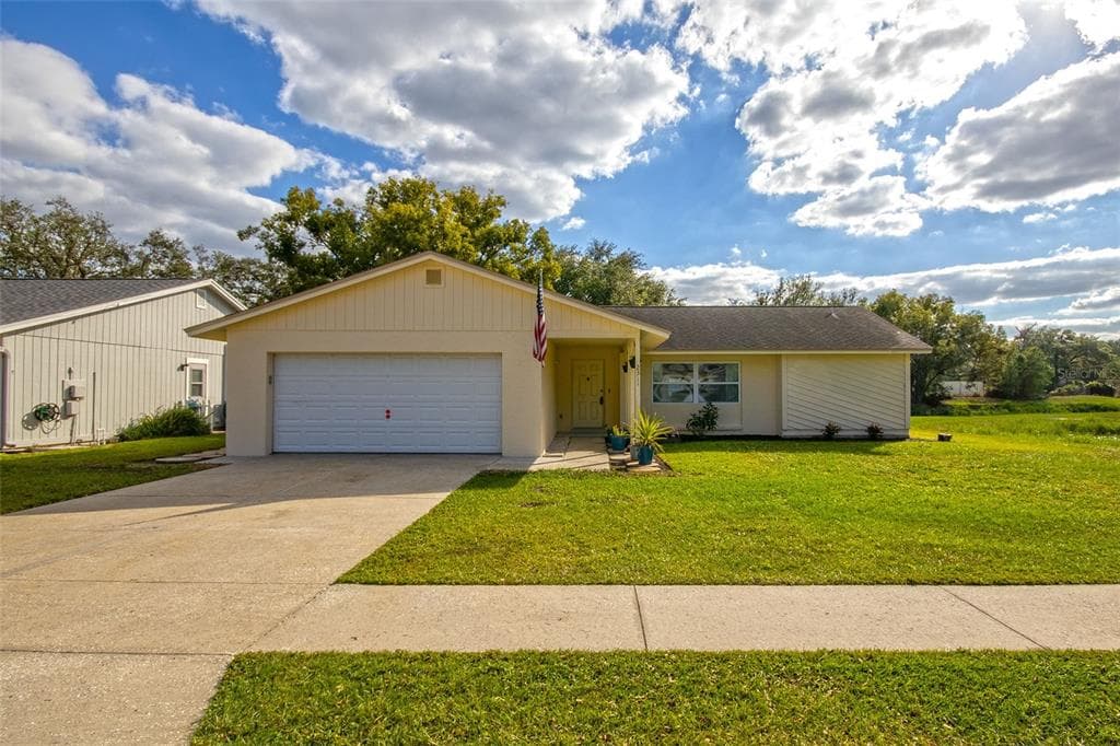 2311 GNARLED OAK AVENUE LUTZ, FL 33549