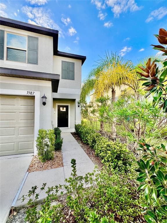 3587 BELLMEADE COURT WESLEY CHAPEL, FL 33543