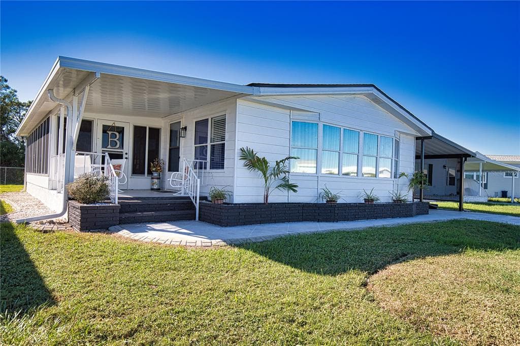 519 SAN CLEMENTE CIRCLE NORTH PORT, FL 34287