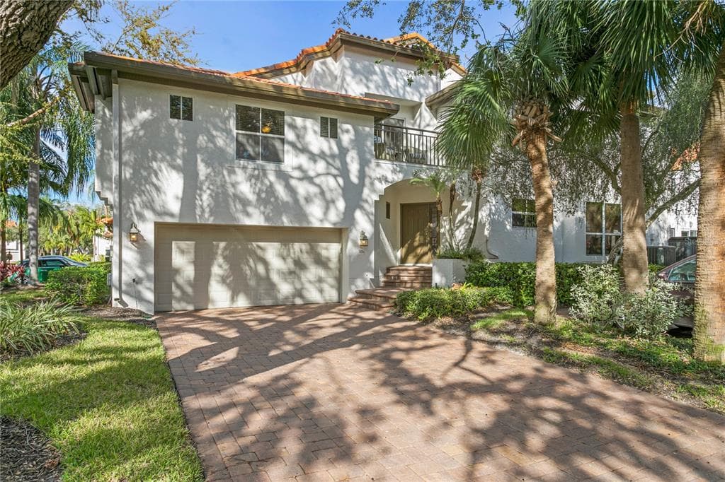 1156 SHIPWATCH CIRCLE TAMPA, FL 33602