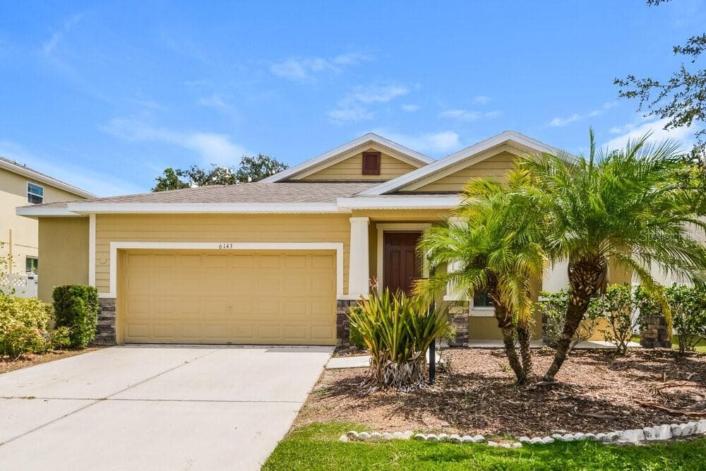 6143 35TH COURT E BRADENTON, FL 34203
