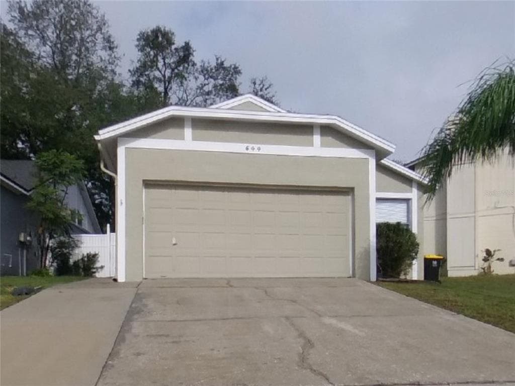 644 LAKE DEXTER CIRCLE WINTER HAVEN, FL 33884