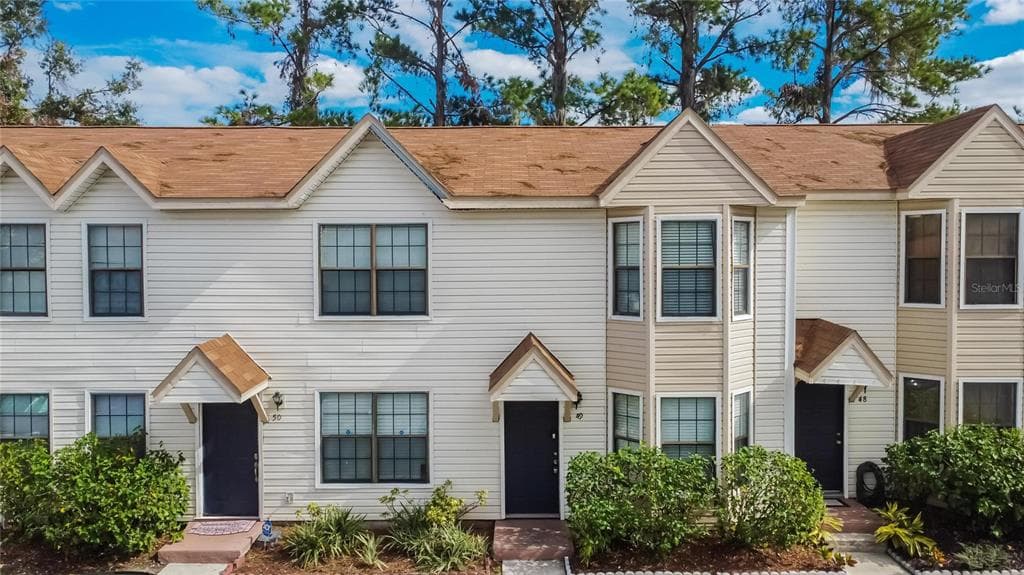 2302 MAKI ROAD UNIT 5 PLANT CITY, FL 33563