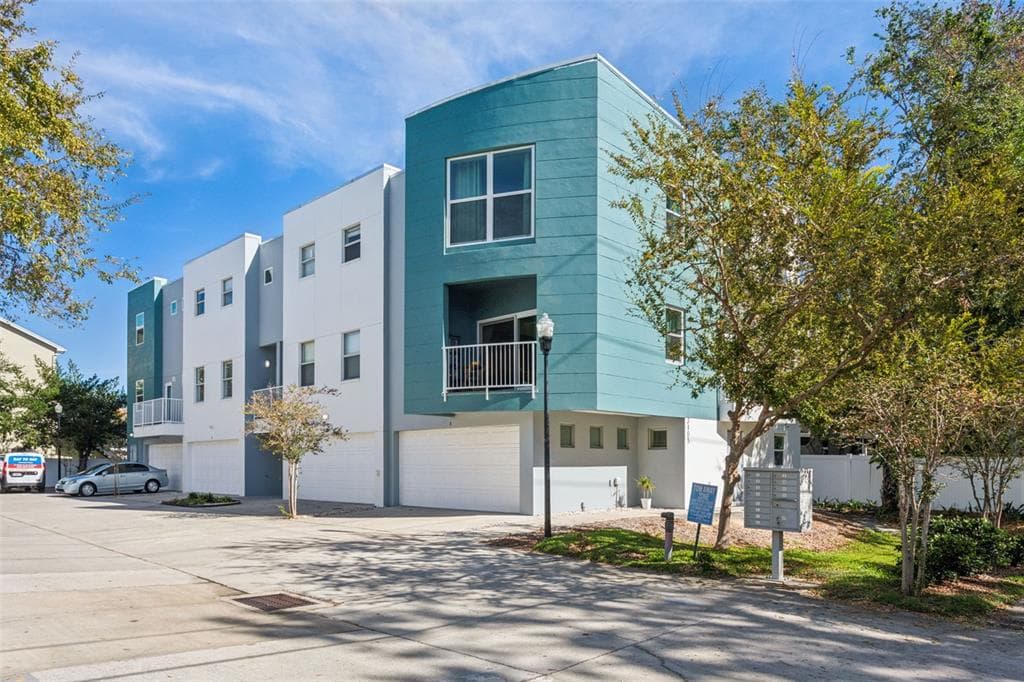 3405 W SWANN AVENUE UNIT 3 TAMPA, FL 33609