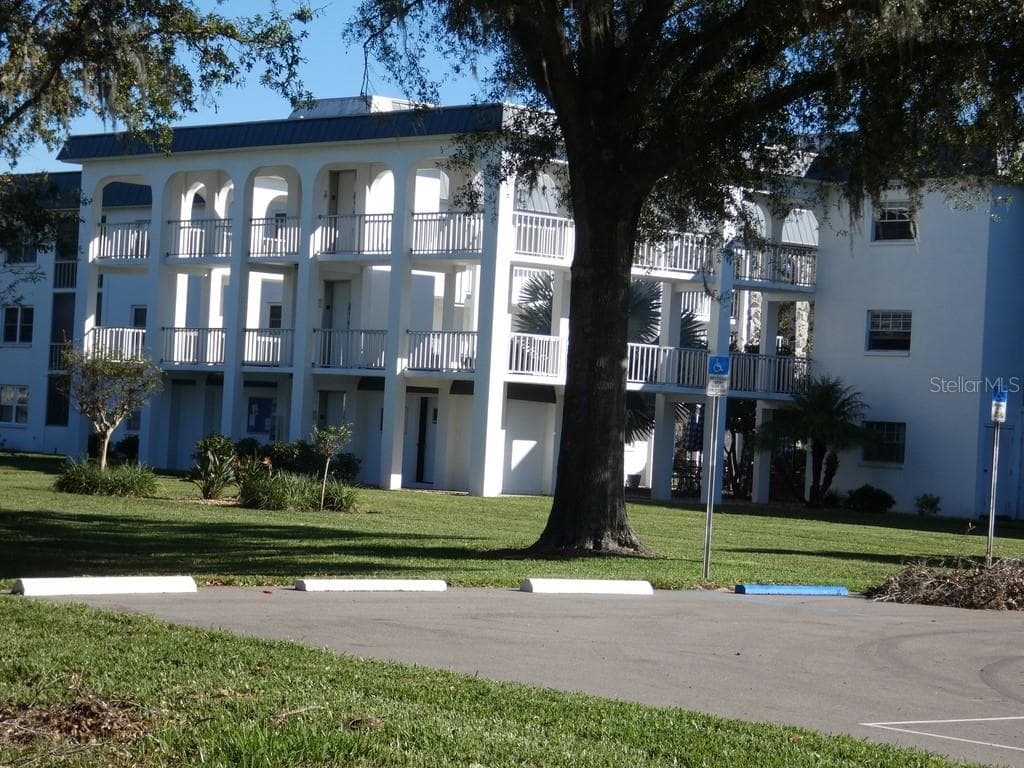 4801 AIRPORT ROAD UNIT 216 ZEPHYRHILLS, FL 33542
