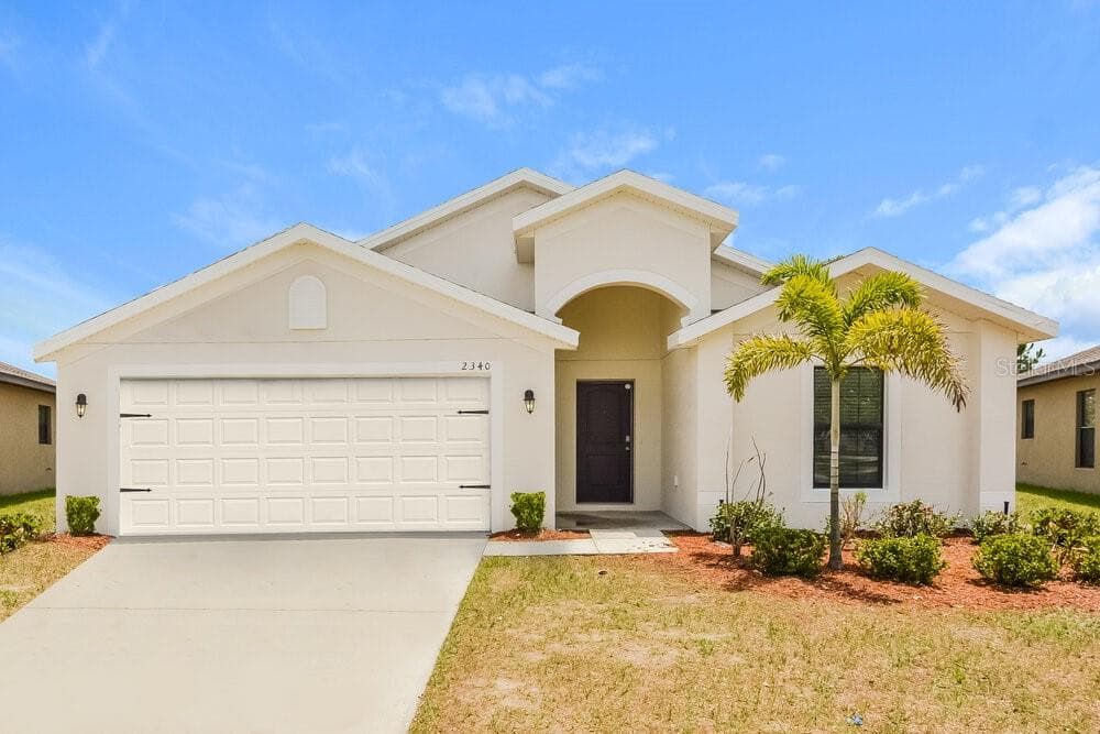 2340 BEXLEY DRIVE TAVARES, FL 32778