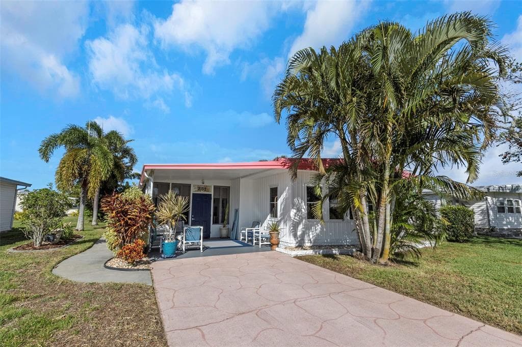 251 INDEPENDENCE AVENUE UNIT 20 PALM HARBOR, FL 34684