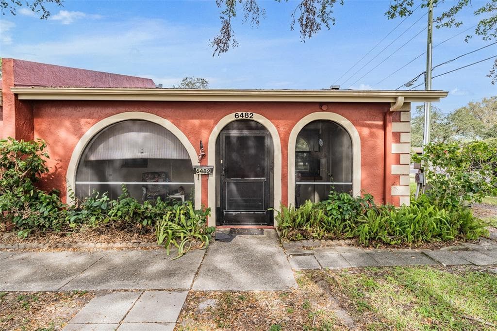 6482 71ST STREET N PINELLAS PARK, FL 33781