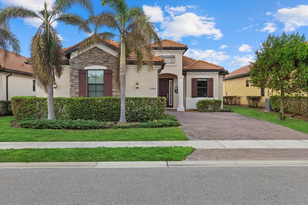 23503 WAVERLY CIRCLE VENICE, FL 34293