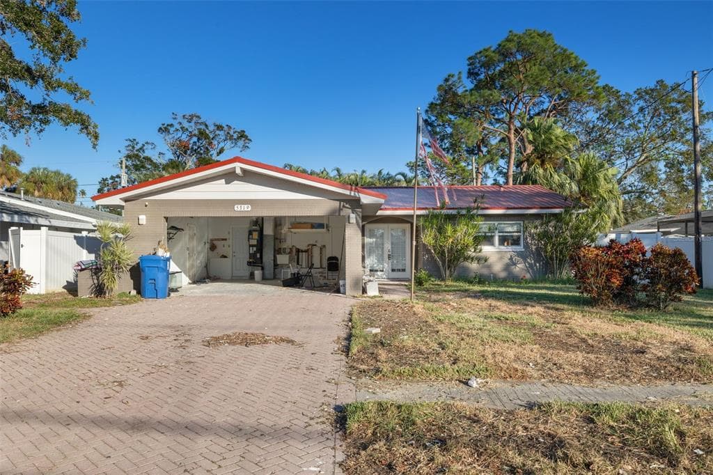 5319 DENVER STREET NE ST PETERSBURG, FL 33703