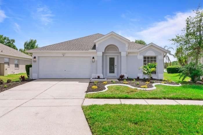 5609 TERRAIN DE GOLF DRIVE