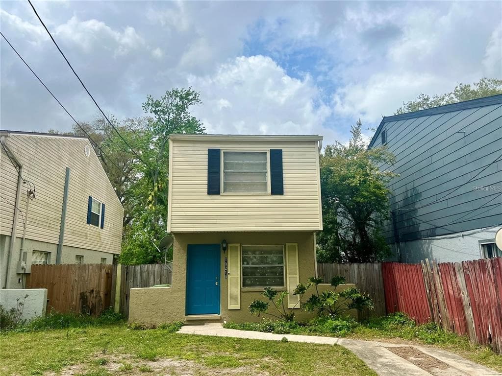 10210 N OJUS DRIVE TAMPA, FL 33617