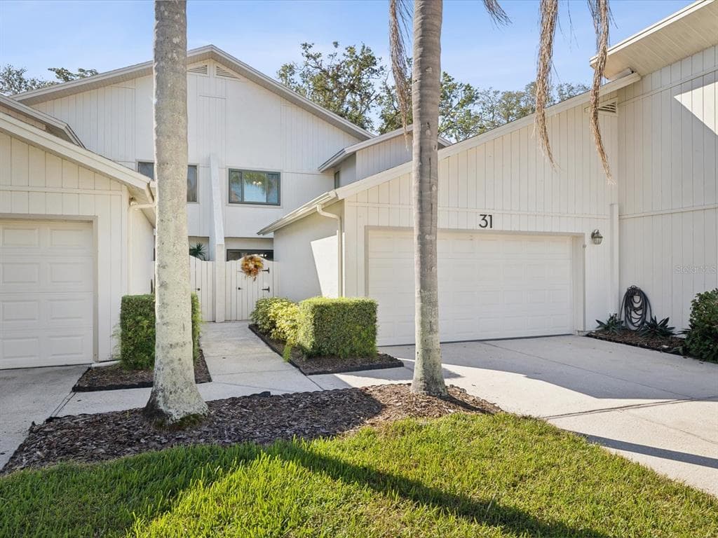440 LAKEVIEW DRIVE UNIT 31 PALM HARBOR, FL 34683