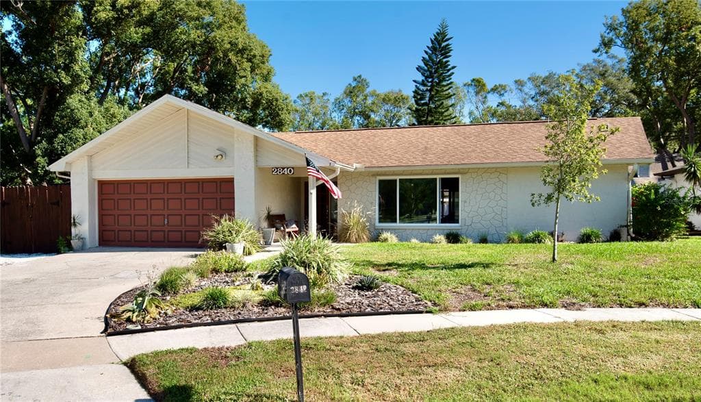 2840 THISTLE COURT N PALM HARBOR, FL 34684