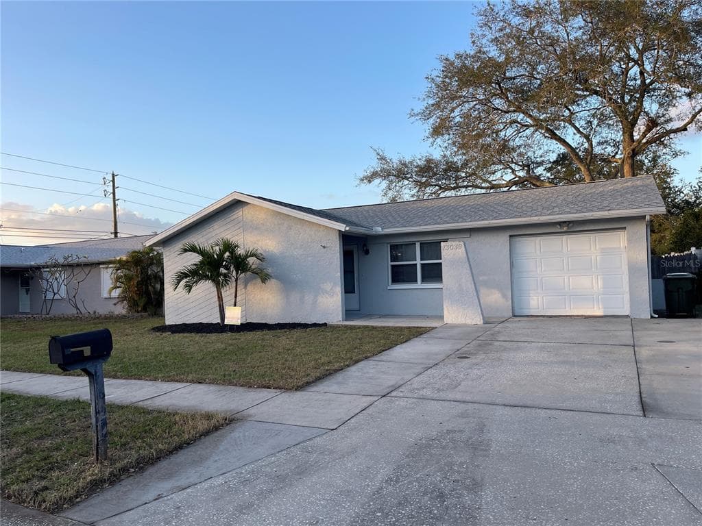 13039 124TH AVENUE LARGO, FL 33774