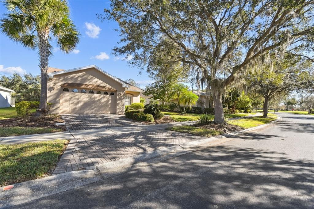 169 TALL PINES PASS KISSIMMEE, FL 34759