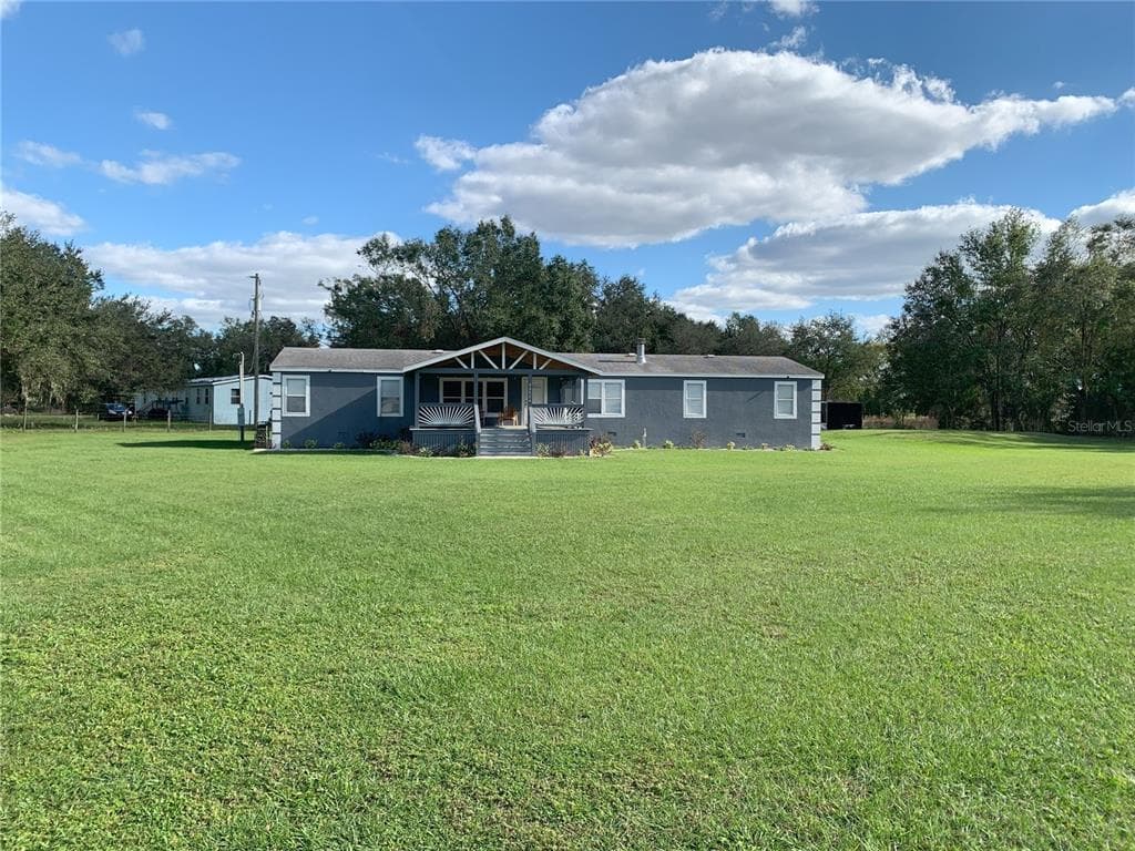 33524 SAMONEK ROAD WESLEY CHAPEL, FL 33543