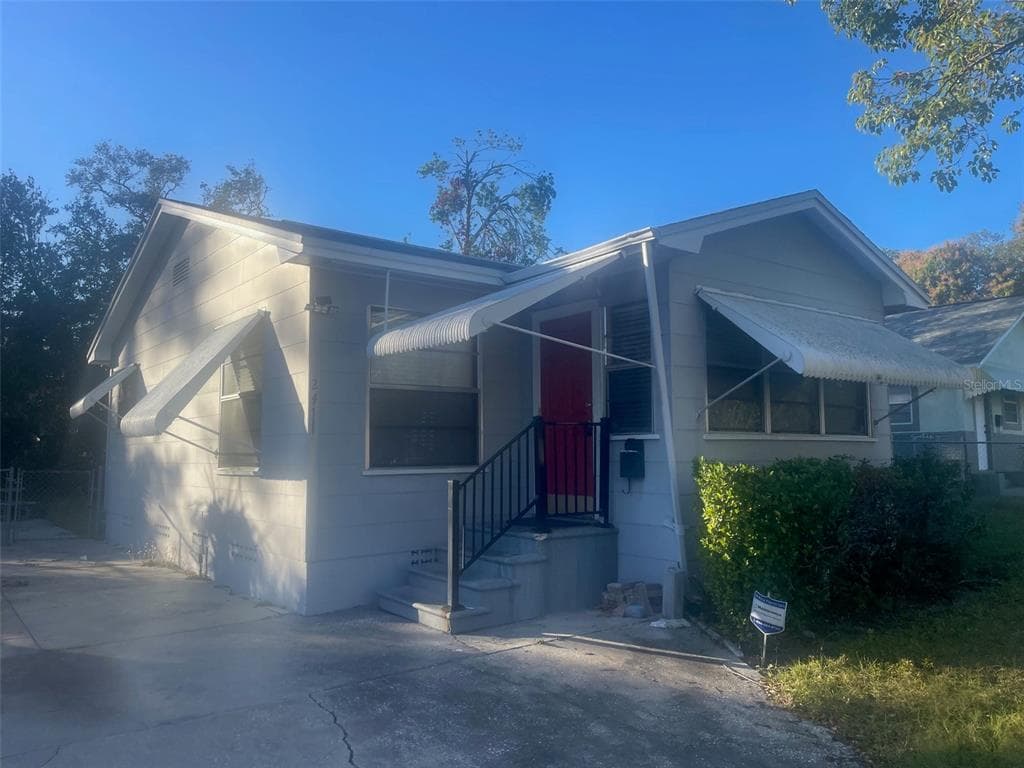 2411 21ST STREET S ST PETERSBURG, FL 33712