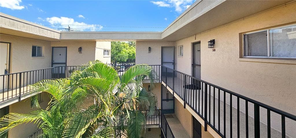 2763 WOODGATE LANE UNIT 307 SARASOTA, FL 34231