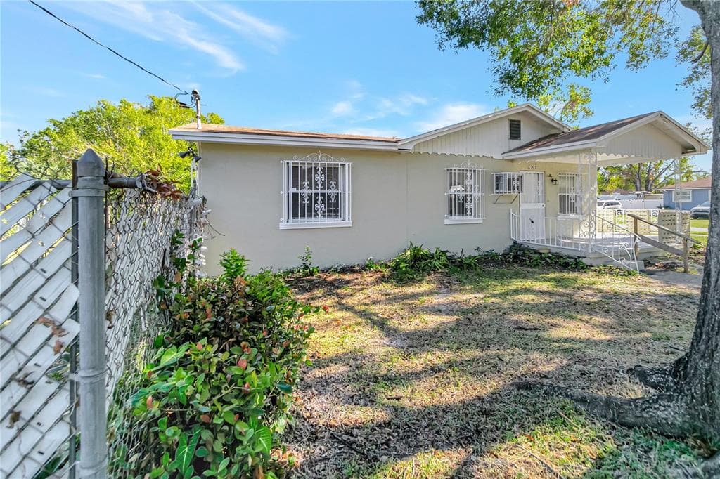 2701 N FREMONT AVENUE TAMPA, FL 33607