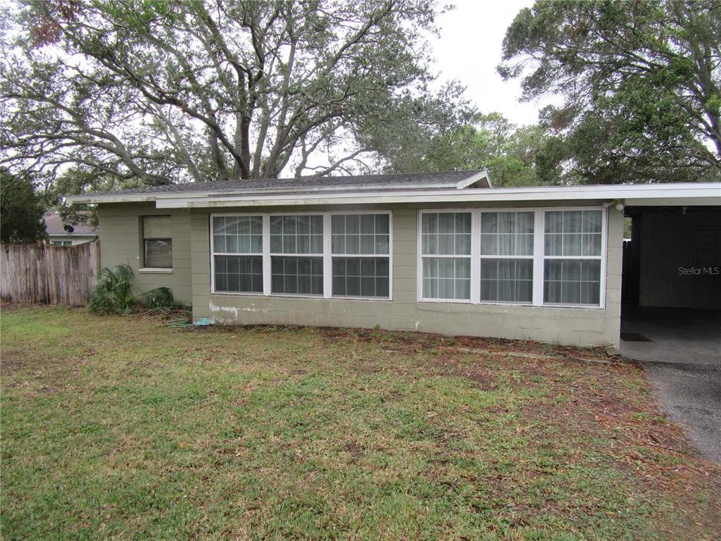 1626 MARTIN STREET LARGO, FL 33774