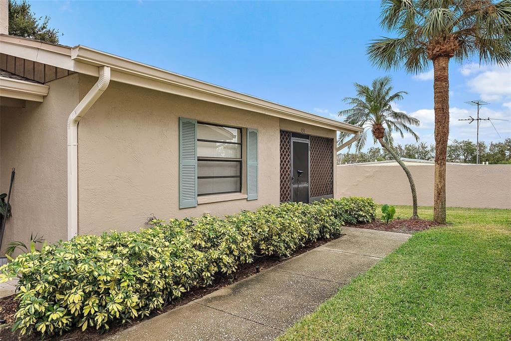 2131 RIDGE ROAD S UNIT 131 LARGO, FL 33778