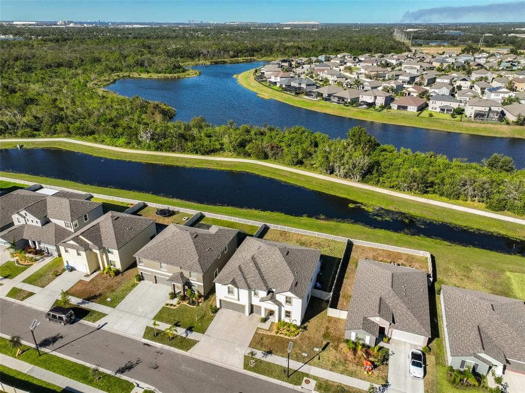 9458 CHANNING HILL DRIVE SUN CITY CENTER, FL 33573