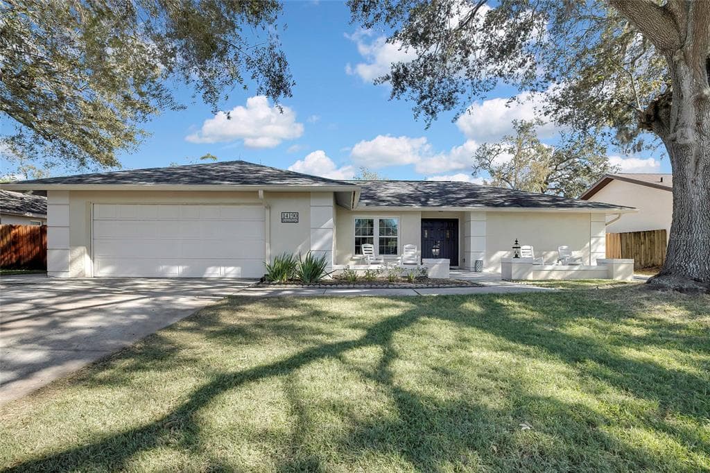 14190 FENNSBURY DRIVE TAMPA, FL 33624