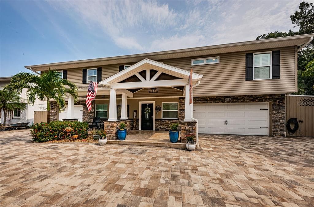 218 ONTARIO AVENUE CRYSTAL BEACH, FL 34681