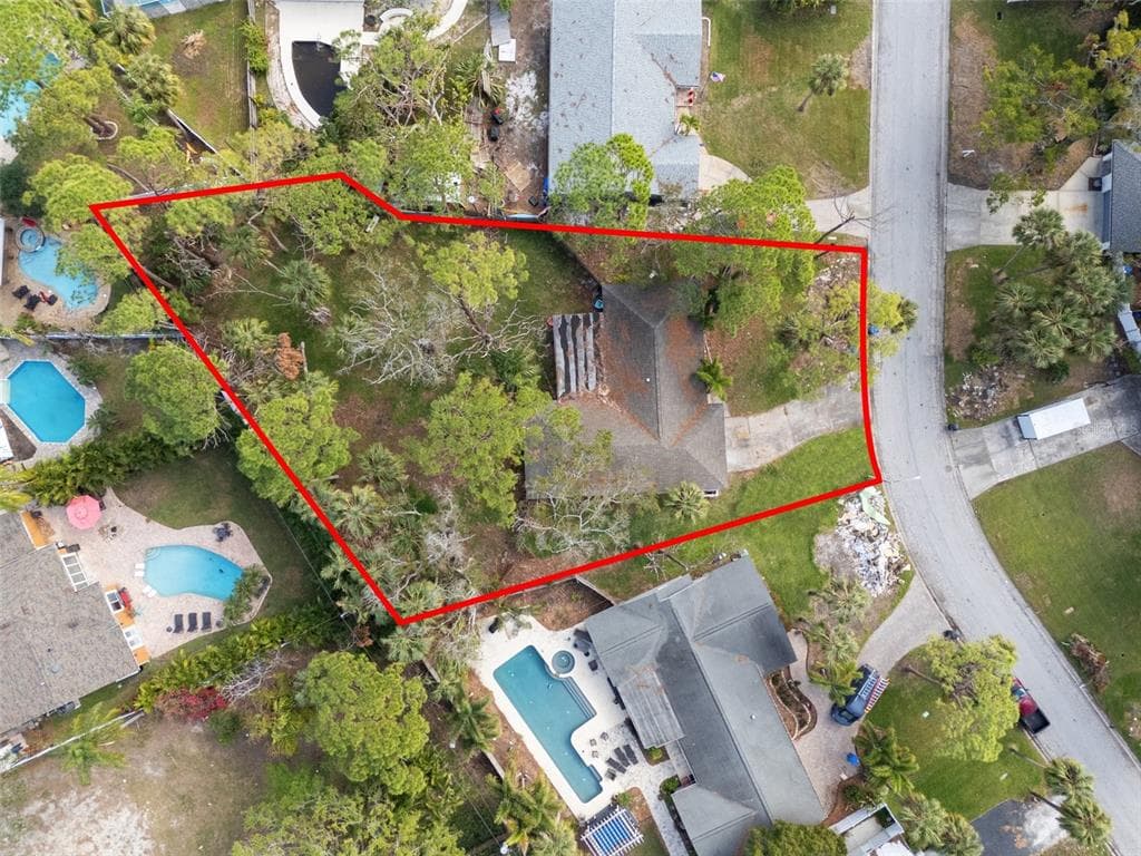 1649 N DAKOTA AVENUE NE ST PETERSBURG, FL 33703