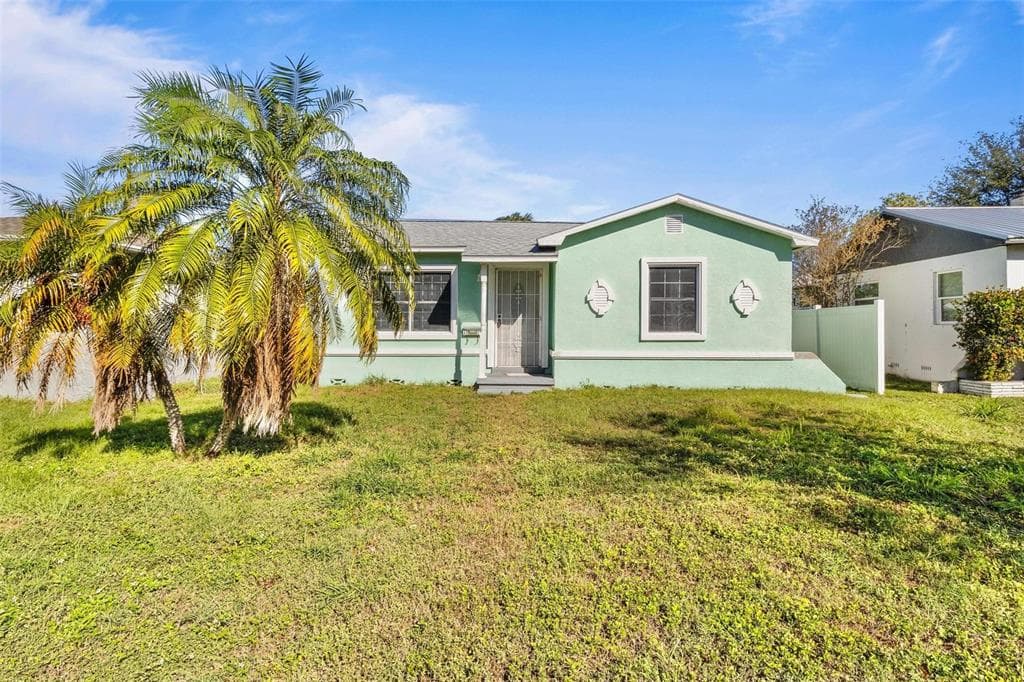 4227 5TH AVENUE S ST PETERSBURG, FL 33711