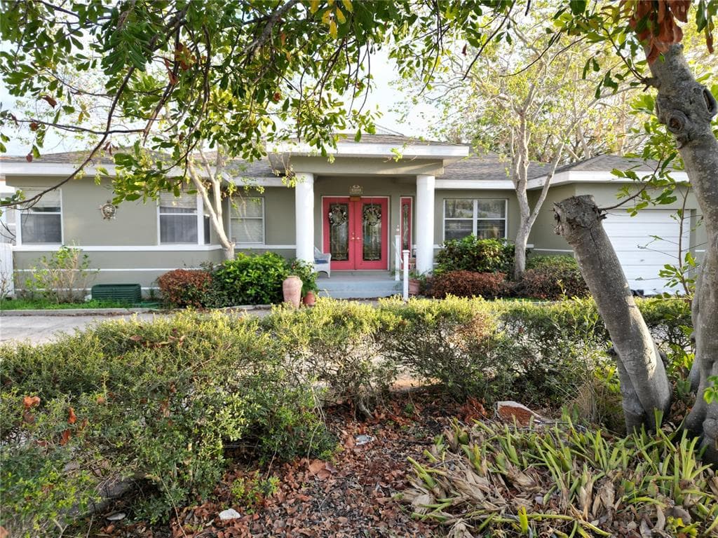 4722 TRADE WINDS DRIVE S GULFPORT, FL 33711