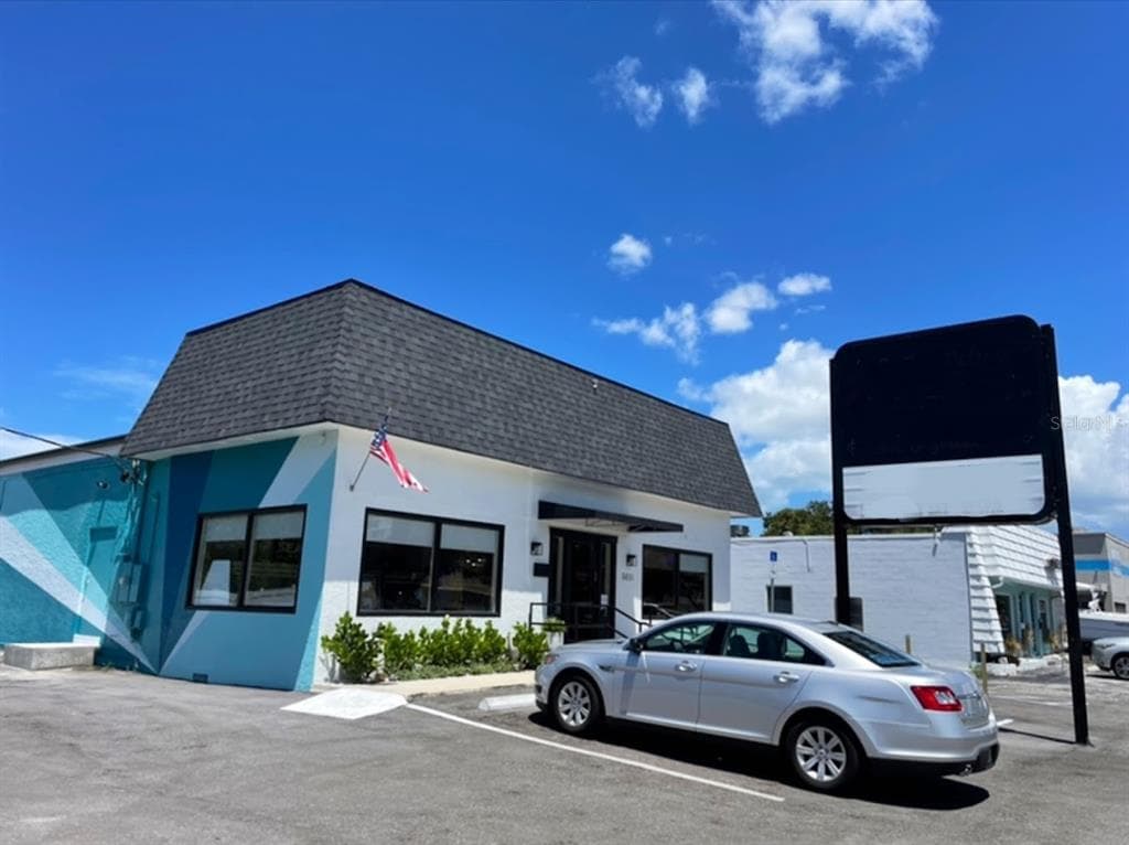 8400 SEMINOLE BOULEVARD SEMINOLE, FL 33772