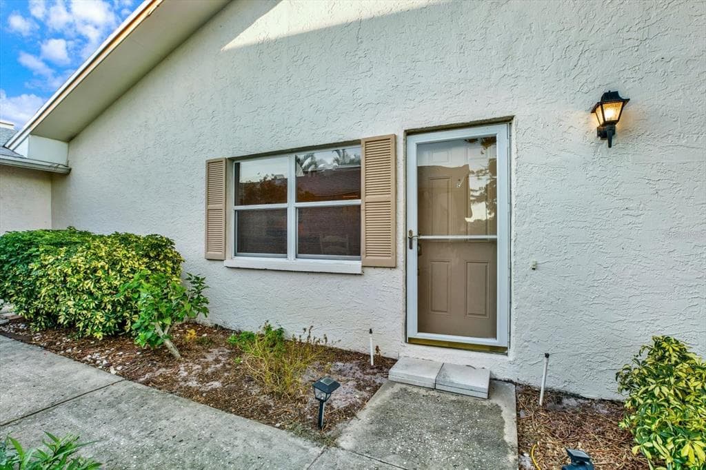 3325 37TH WAY S UNIT C ST PETERSBURG, FL 33711